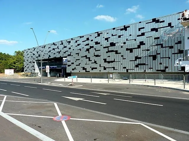 Privatif Et Cinema Centre *